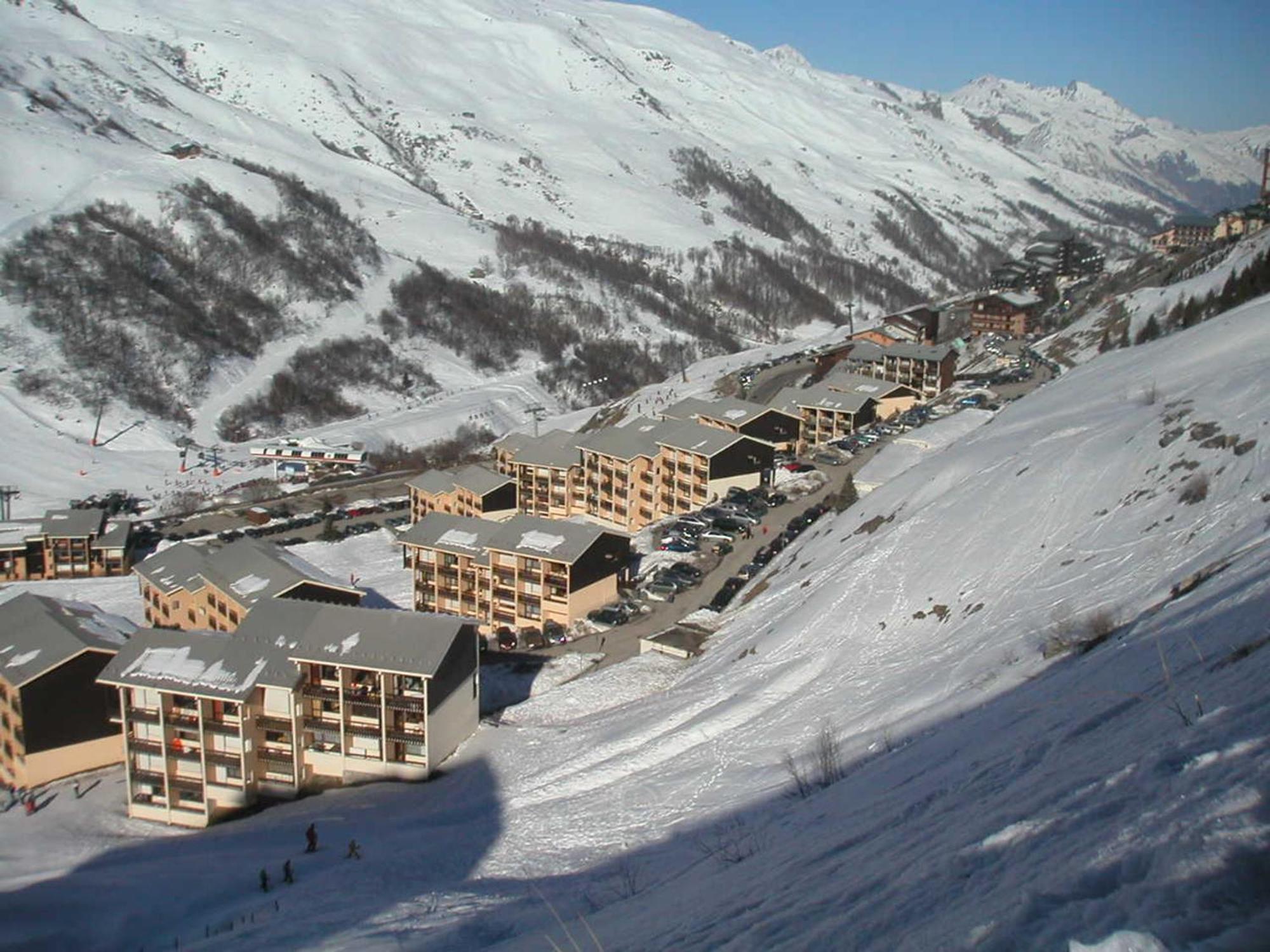 Studio Cabine Classique Aux Menuires, Proche Des Pistes - Fr-1-344-1228 سان-مارتن-دي-بيفيل المظهر الخارجي الصورة